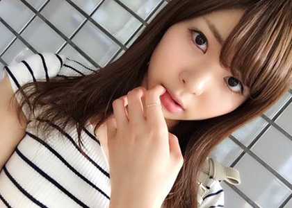 西谷麻糸呂セクシーなくびれ