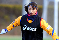 鮫島彩の冬ユニフォーム姿